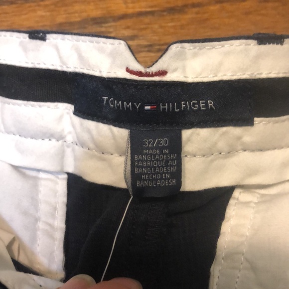 NWT Tommy Hilfiger custom fit pants 
32 x 30 - Picture 6 of 8